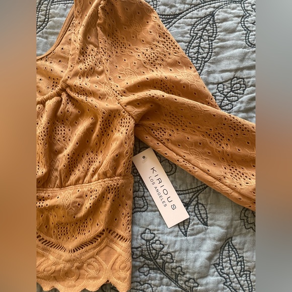 Kirious Los Angelous Laser Lace Crop Top - Picture 4 of 6